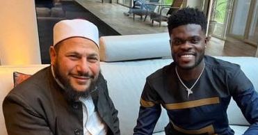 صور توماس بارتي يعتنق الإسلام